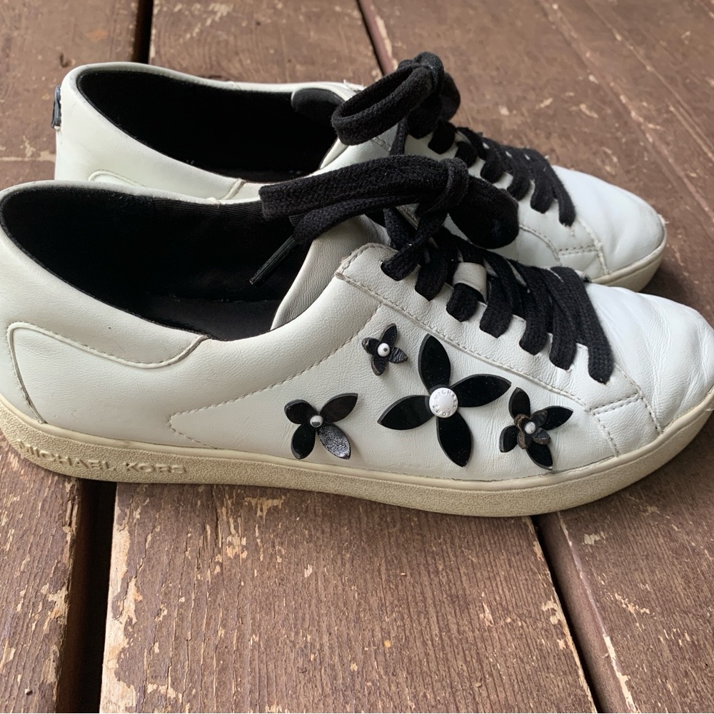 Michael Kors Lola Womens Black and White Casual Sneaker Size 8